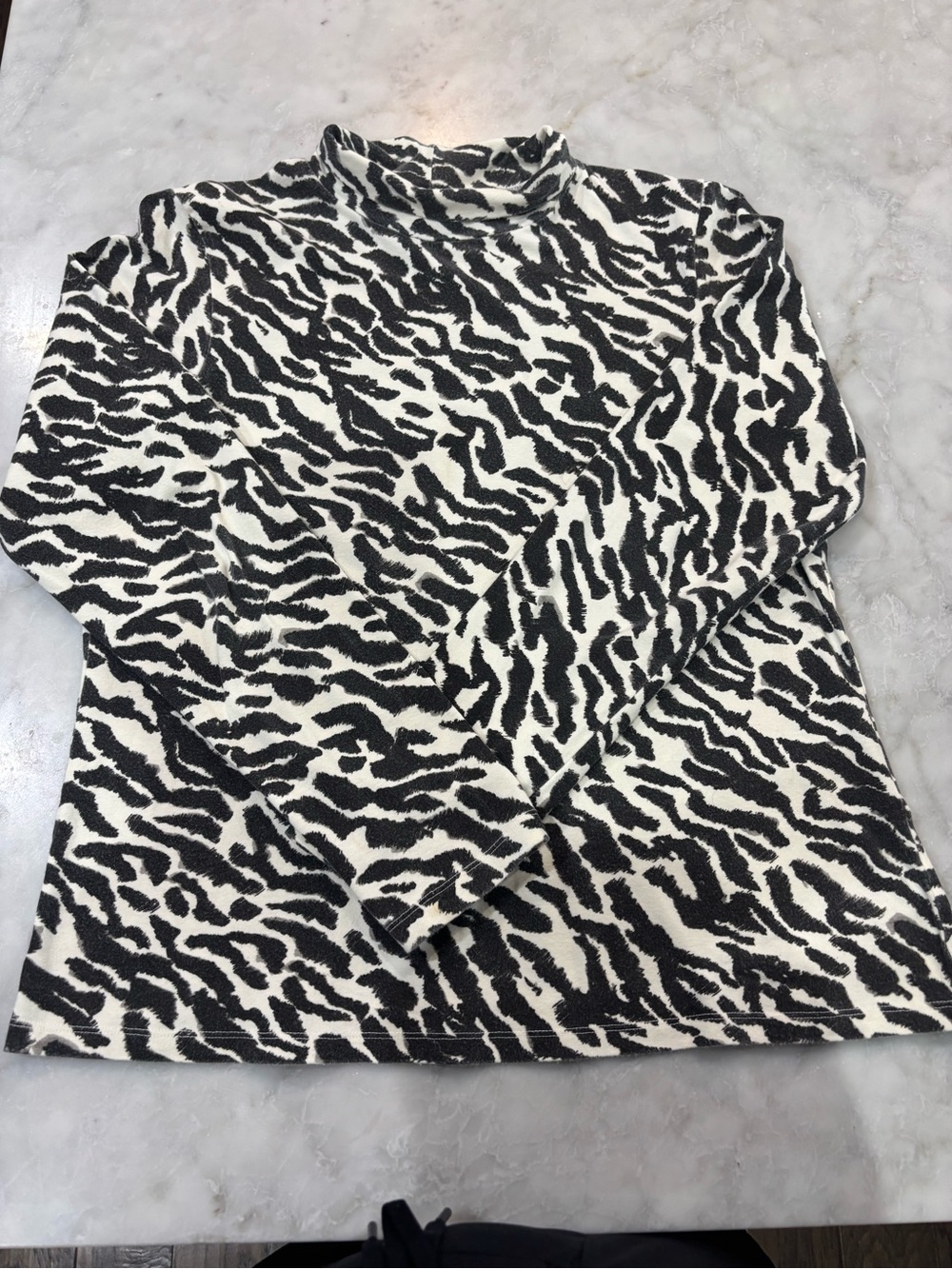 Maeve Black & White Zebra-Print Turtleneck Top